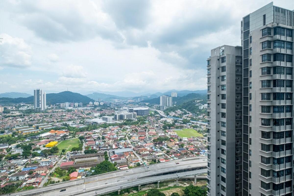 Sea World W Shark Astoria W Kids Slides Ampang 3br Apartment